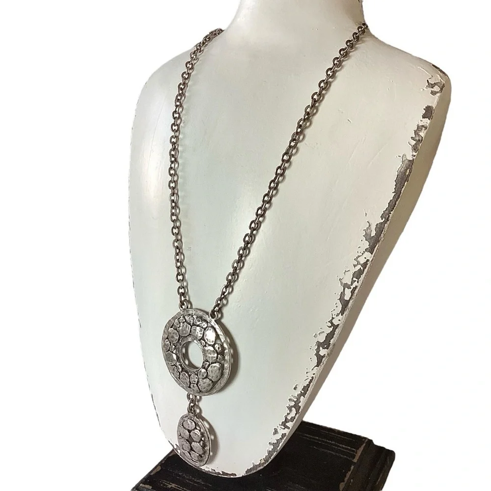 Chico’s Silver Tone Necklace Dual Pebbled Design Disc Pendants 3.5” Extender